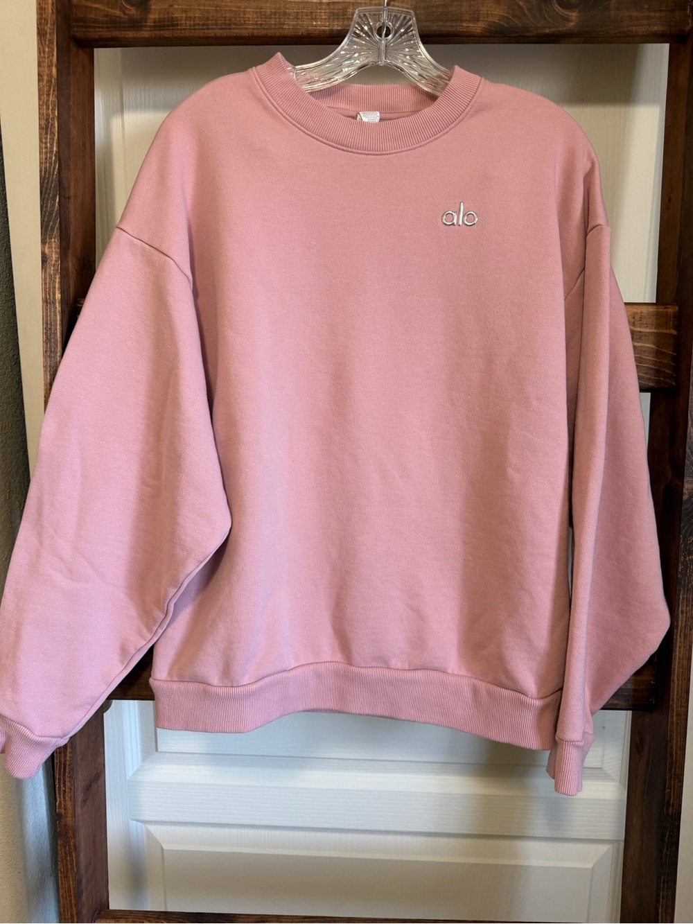 ALO Accolade Vintage Pink Crewneck